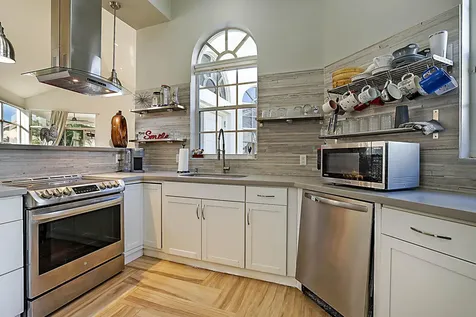 6655 Nw 25th Avenue Boca Raton FL 33496