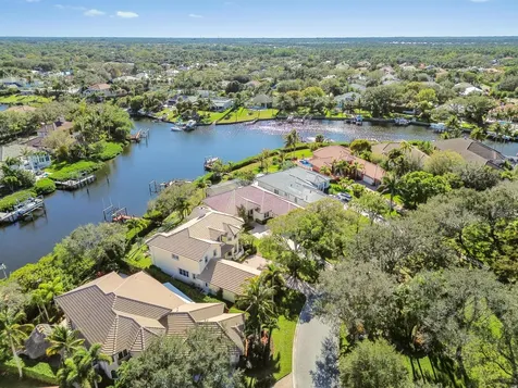8817 Se Compass Island Way Jupiter FL 33458