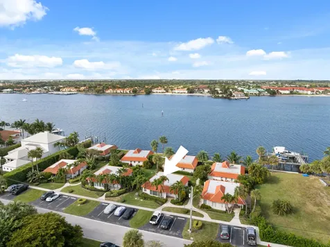 1369 Lands End Road Manalapan FL 33462