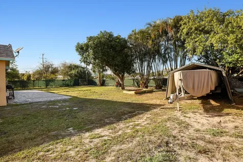 103 Shannondale Road Cloud Lake FL 33406