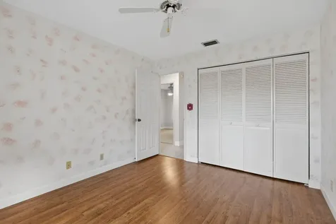 4937 Nw 59th Way Coral Springs FL 33067