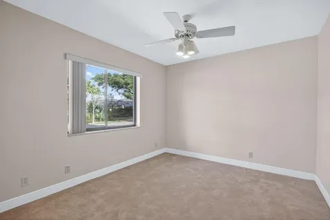 4937 Nw 59th Way Coral Springs FL 33067