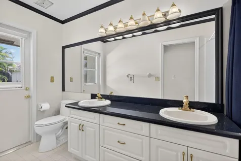 4937 Nw 59th Way Coral Springs FL 33067