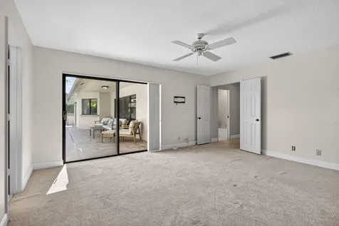 4937 Nw 59th Way Coral Springs FL 33067