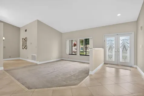 4937 Nw 59th Way Coral Springs FL 33067