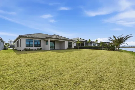 8572 Sw Felicita Way Port Saint Lucie FL 34987