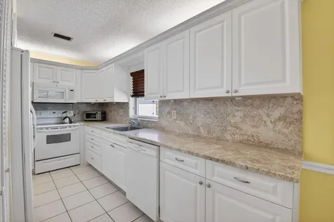 13889 Royal Palm Court Delray Beach FL 33484