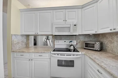 13889 Royal Palm Court Delray Beach FL 33484