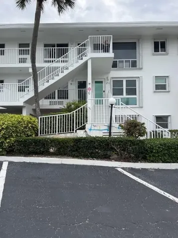 1043 Hillsboro Mile Hillsboro Beach FL 33062