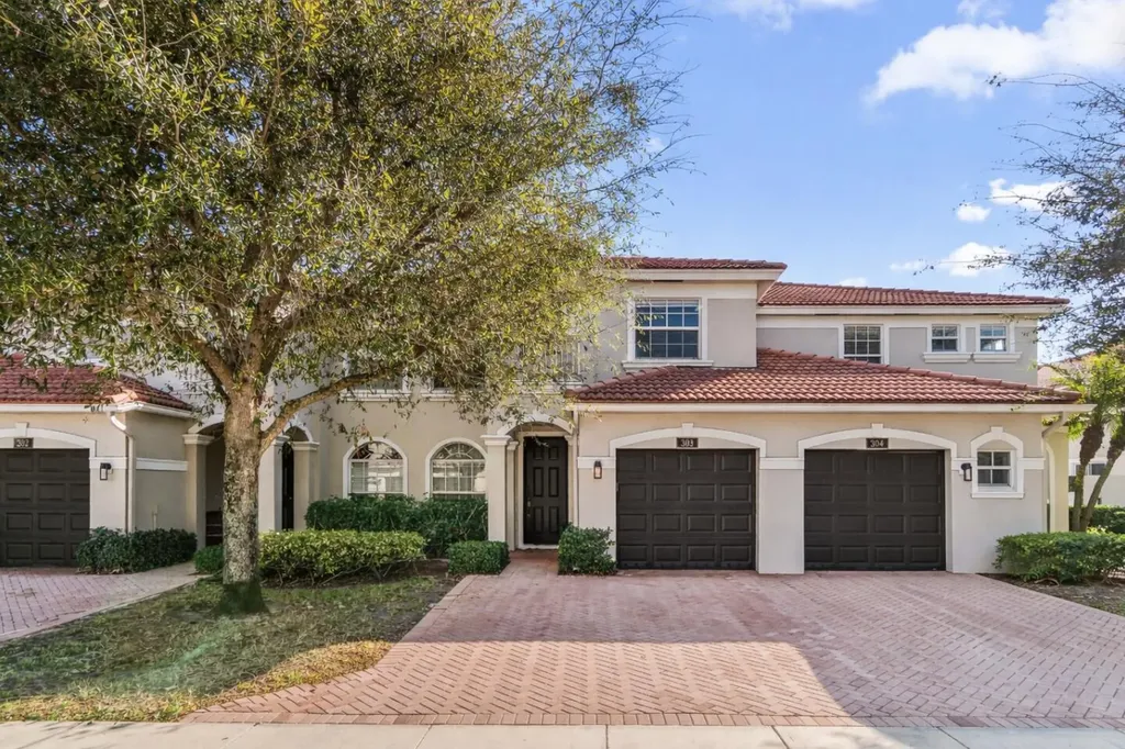 16088 Poppyseed Circle Delray Beach FL 33484