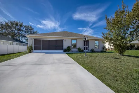 1432 Sw Leisure Lane Port Saint Lucie FL 34953
