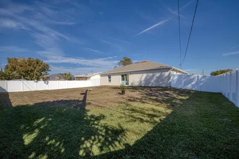 1432 Sw Leisure Lane Port Saint Lucie FL 34953