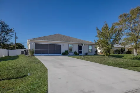 1432 Sw Leisure Lane Port Saint Lucie FL 34953
