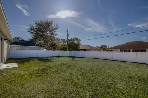 1432 Sw Leisure Lane Port Saint Lucie FL 34953