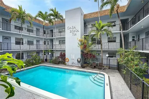 714 Ne 10th Street Hallandale Beach FL 33009