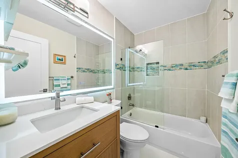 2016 Sw 29th Court Delray Beach FL 33445