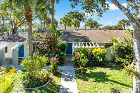2016 Sw 29th Court Delray Beach FL 33445