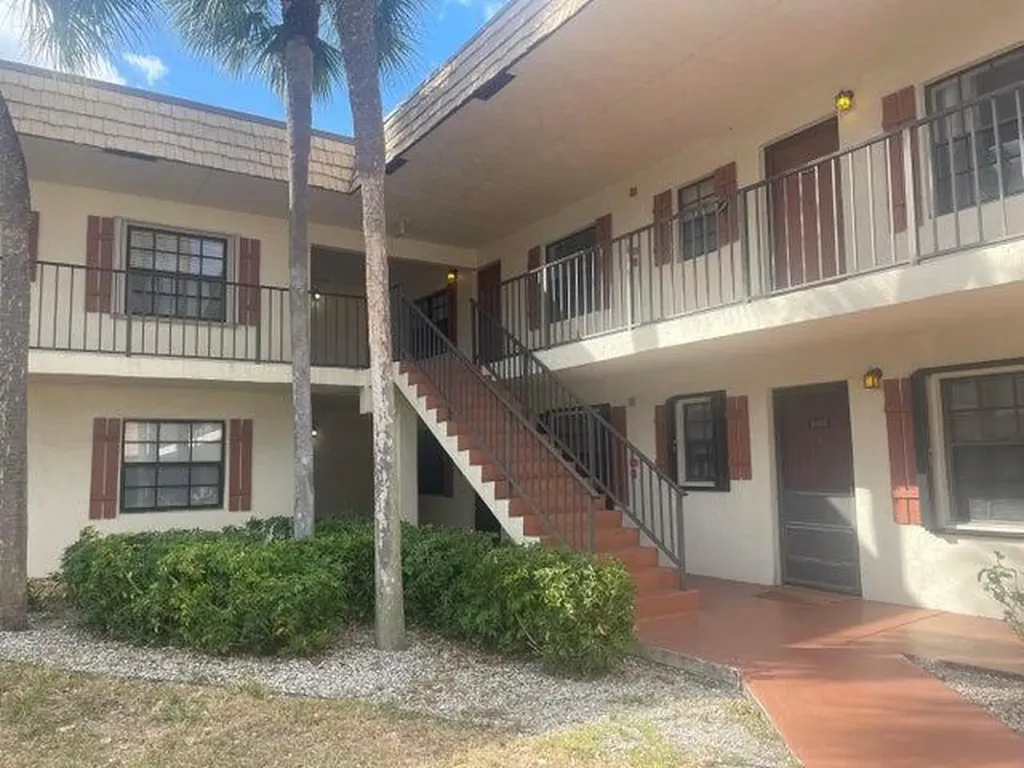 4237 Oak Terrace Drive Greenacres FL 33463