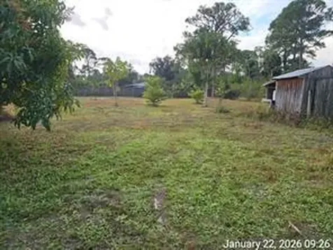 202 Laidback Way Fort Pierce FL 34945
