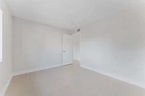 537 Shady Pine Way Greenacres FL 33415