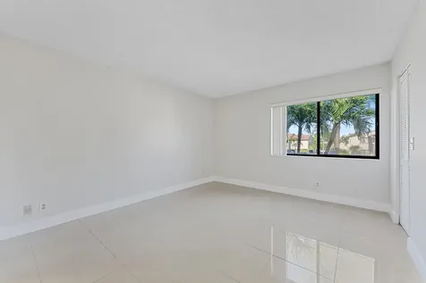 537 Shady Pine Way Greenacres FL 33415