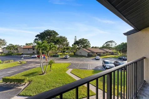 537 Shady Pine Way Greenacres FL 33415