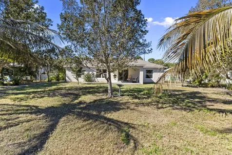 2373 Se Rock Springs Drive Port Saint Lucie FL 34952