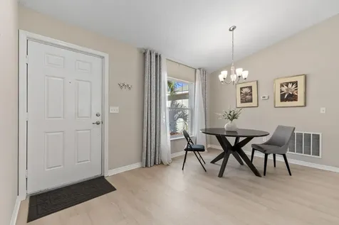 2373 Se Rock Springs Drive Port Saint Lucie FL 34952