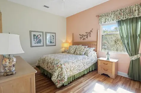 1720 Cassville Avenue Vero Beach FL 32966