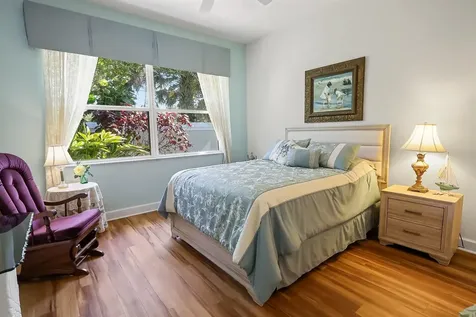 1720 Cassville Avenue Vero Beach FL 32966