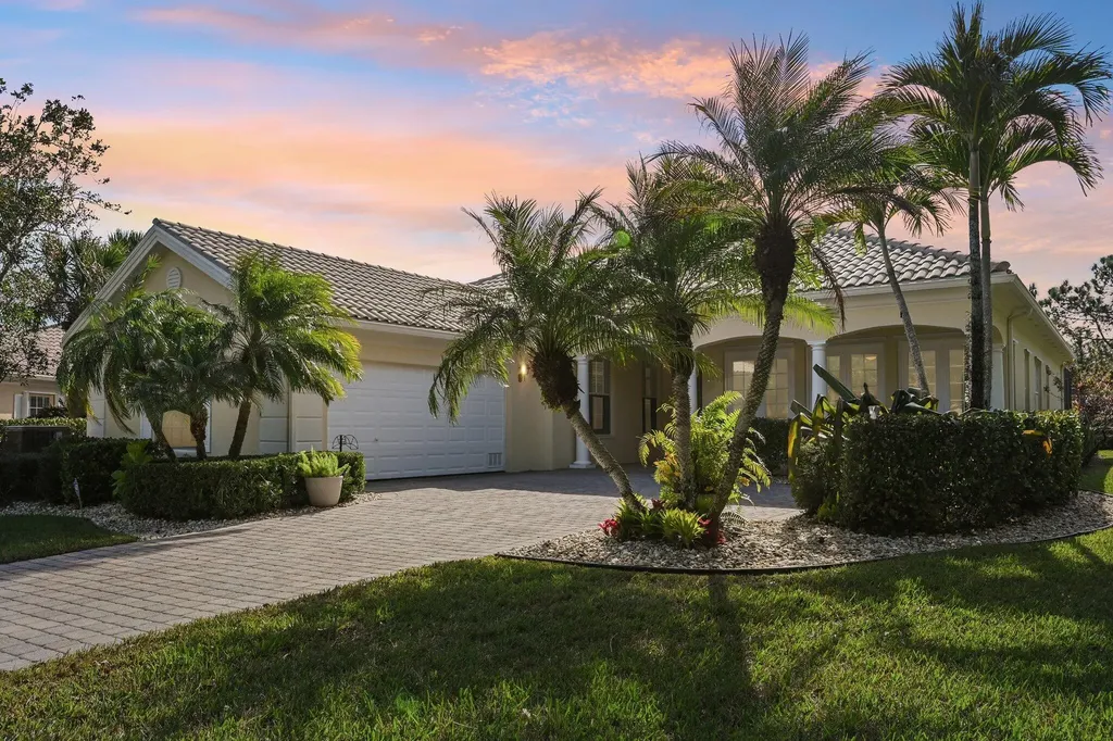 8693 Se Nicolete Lane Hobe Sound FL 33455