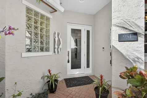 951 Augusta Pointe Drive Palm Beach Gardens FL 33418