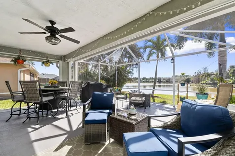 524 Sw Cyrilla Trail Port Saint Lucie FL 34953