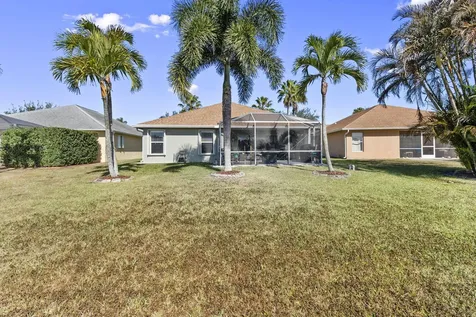524 Sw Cyrilla Trail Port Saint Lucie FL 34953