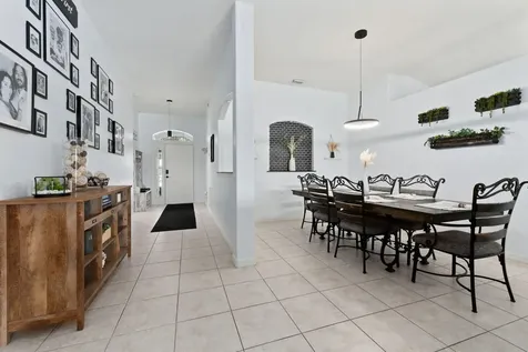 524 Sw Cyrilla Trail Port Saint Lucie FL 34953