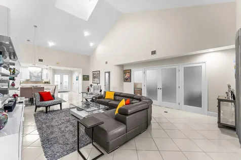 37 Clubhouse Lane Boynton Beach FL 33436