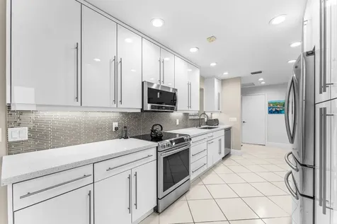 37 Clubhouse Lane Boynton Beach FL 33436