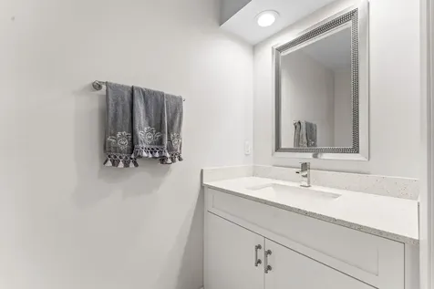 37 Clubhouse Lane Boynton Beach FL 33436