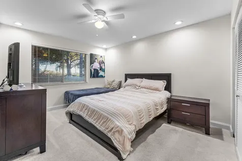 37 Clubhouse Lane Boynton Beach FL 33436