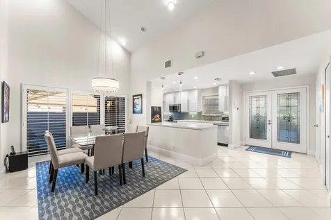 37 Clubhouse Lane Boynton Beach FL 33436