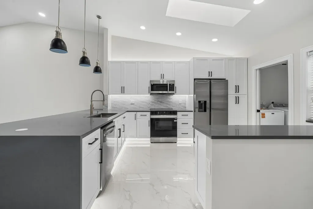 6426 Pointe Pleasant Circle Delray Beach FL 33484