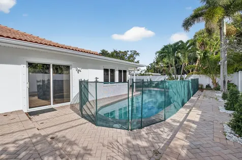 1012 W Camino Real Boca Raton FL 33486