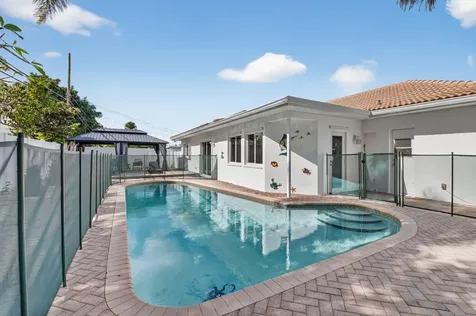 1012 W Camino Real Boca Raton FL 33486