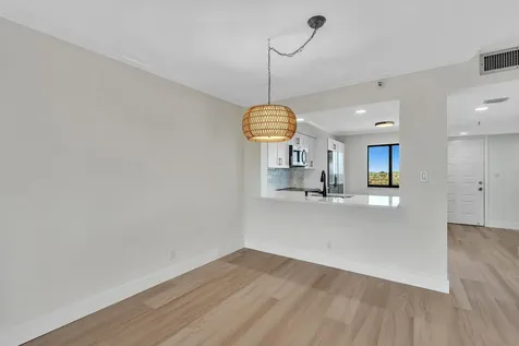 7076 Huntington Lane Delray Beach FL 33446