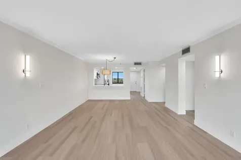 7076 Huntington Lane Delray Beach FL 33446