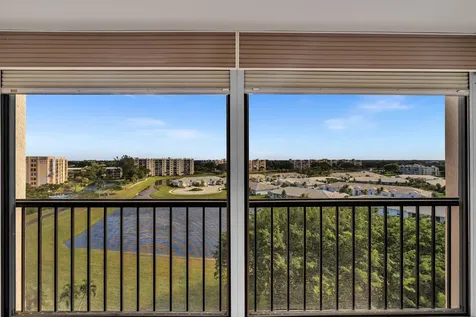 7076 Huntington Lane Delray Beach FL 33446