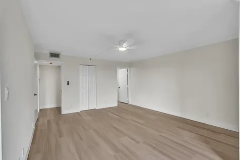 7076 Huntington Lane Delray Beach FL 33446