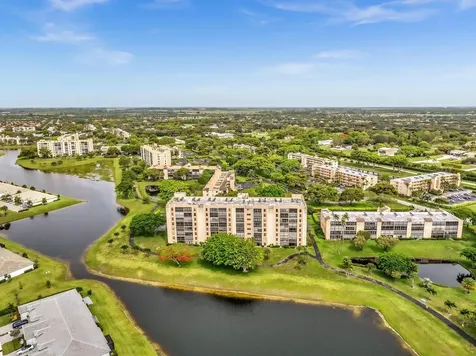 7076 Huntington Lane Delray Beach FL 33446