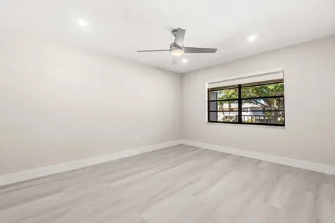 14 Westgate Lane Boynton Beach FL 33436