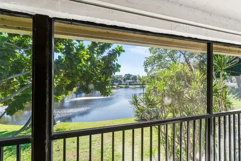 14 Westgate Lane Boynton Beach FL 33436